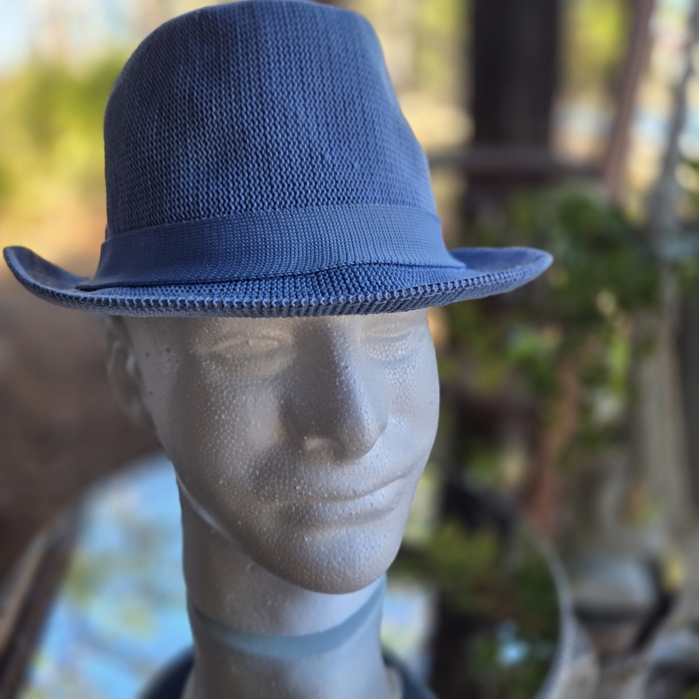 Men's Sky Blue Knit Fedora Sun Hat With Palm Tree Accent